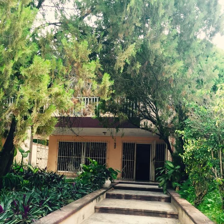 Хостел Hostal Kin-Beh Вальядолид Экстерьер фото